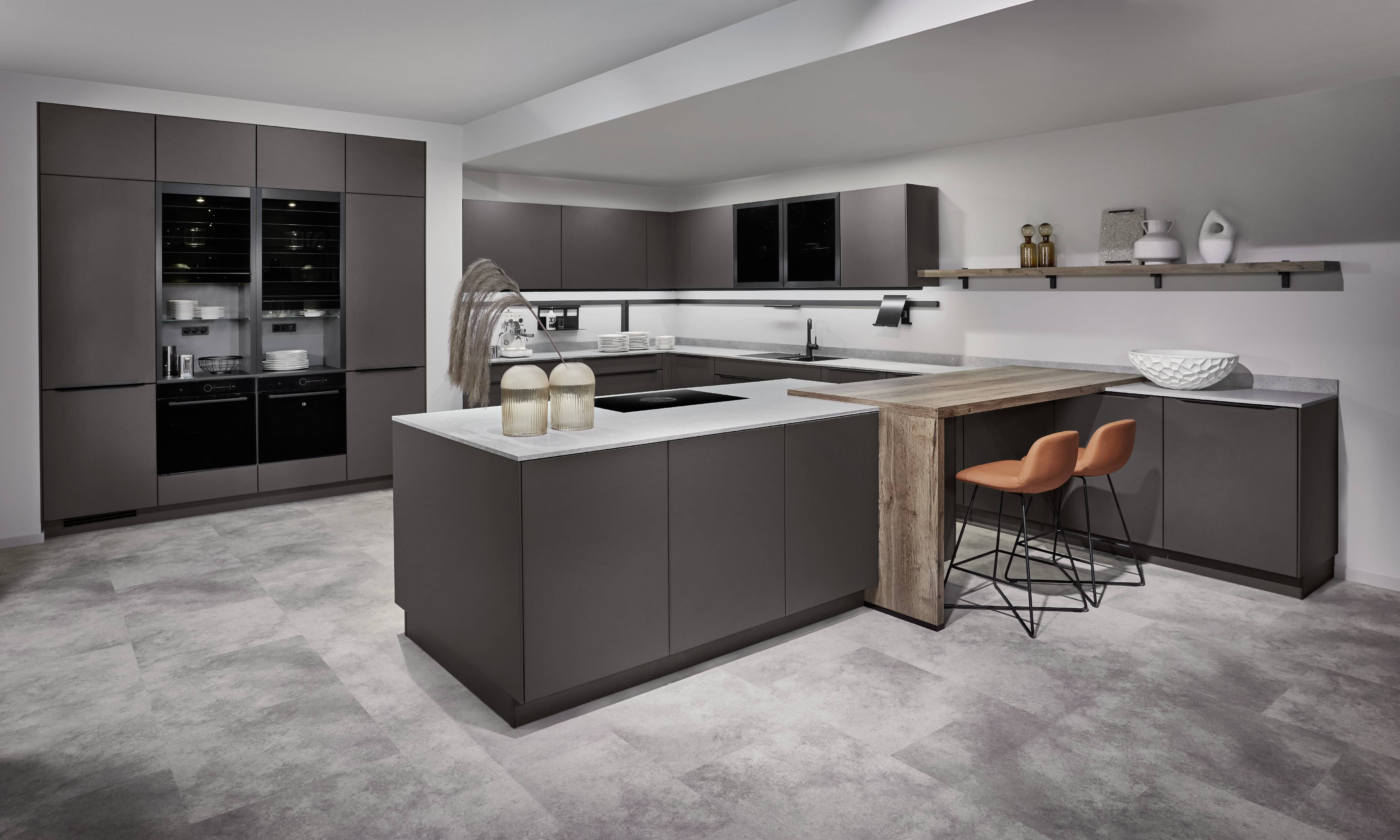 01_08_31834_25_Look_605_M.jpeg 01_08_31834_25_Look_605_M.jpeg